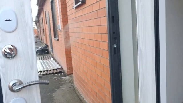 В продаже три одинаковых кирпичных дом-я ст. Выселки. Цена каждого: 2400000. тел: 8-969-302-77-99 смотреть онлайн