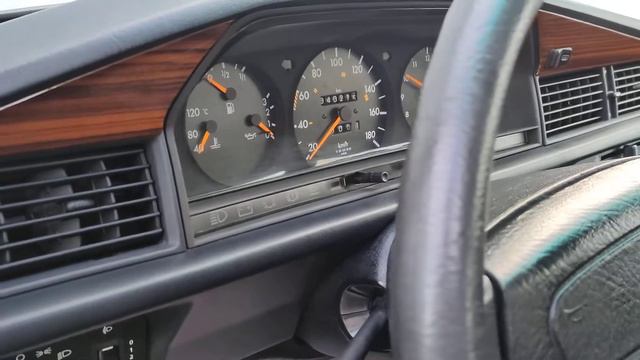 Brand New 1993 Mercedes-Benz 190d 2.0 72 ch with ONLY 39900 original kilometers - 2 owners car смотреть онлайн