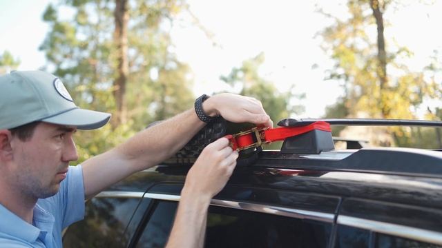 Solo Kayak Loading Hack - Car Top 100lbs in 2min смотреть онлайн