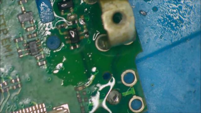 Sennheiser ew100 g2 liquid damaged from bad batteries смотреть онлайн