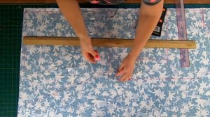 Самое простое платье на кулиске. Раскрой платья сразу на ткани всего по одной мерке.mp4