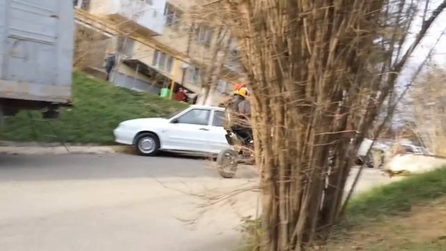 Угон велосипеда!(Тот момент, когда нечем заняться) смотреть онлайн