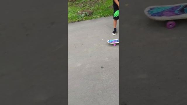 показываем как делать трюки на скейте смотреть онлайн