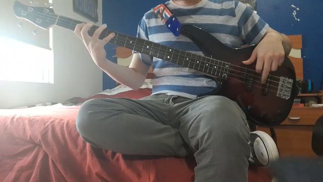 Heroes - David Bowie - Bass Cover смотреть онлайн