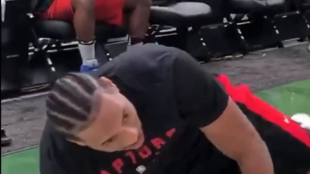 Kawhi Leonard JORDAN FAKE PASS, Hilarious Interview After Game! смотреть онлайн
