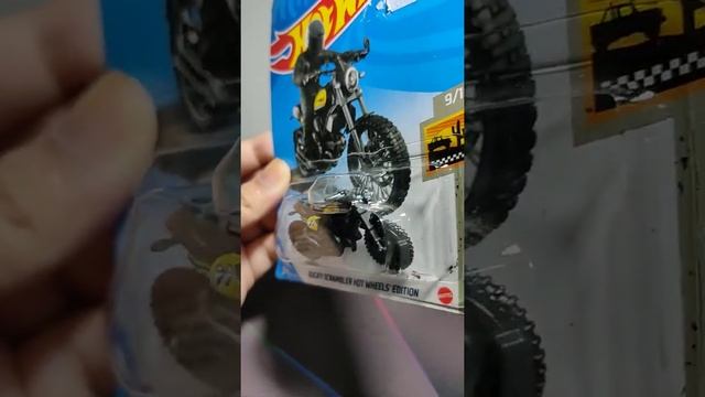 Hot wheels Ducati Scrambler смотреть онлайн