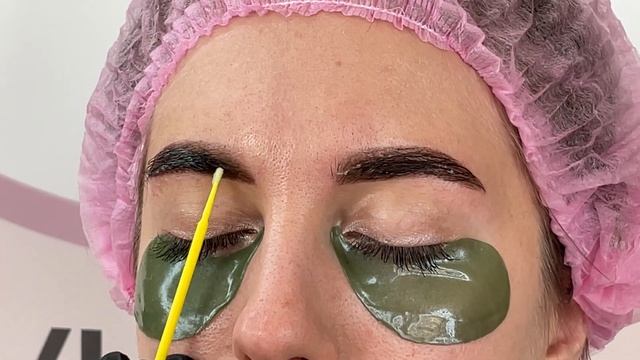 Наносим счастье для бровей . Урок с онлайн курса «Мастер Бровист» школы Lashesup.ru смотреть онлайн