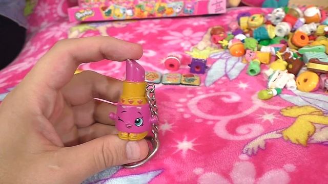 ШОПКИНС НОВИНКА! Сюрпризы SHOPKINS с магнитами на холодильник. Открываю подарок от FreshToys