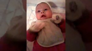 Меняем памперс 02.08.2015- 3 месяца 8 дней