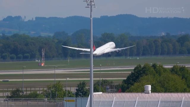 25 MINUTES Of AMAZING TAKEOFFS & LANDINGS | Munich Airport Plane Spotting [MUC/EDDM]