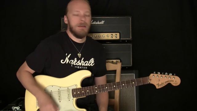 Fender Yngwie Malmsteen Stratocaster - Gear Episode 1 смотреть онлайн