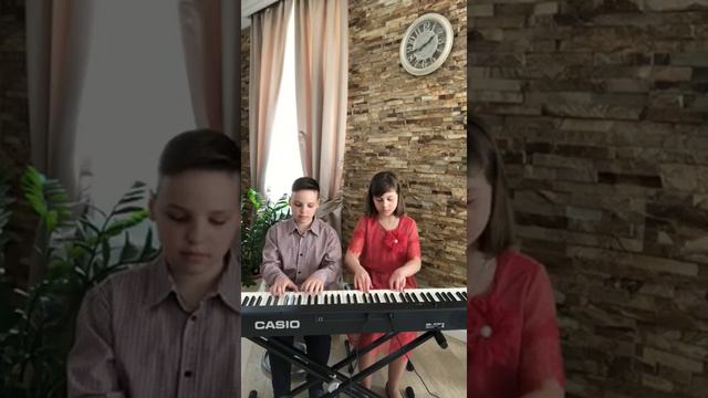 В.Агапкин Прощание Славянки -исполняют: Ф.Иволгин - У.Кучина смотреть онлайн