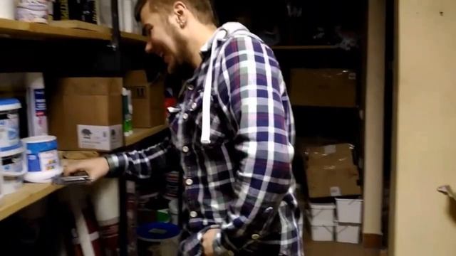 Пробил щеку строительной скобой! Жесть! смотреть онлайн