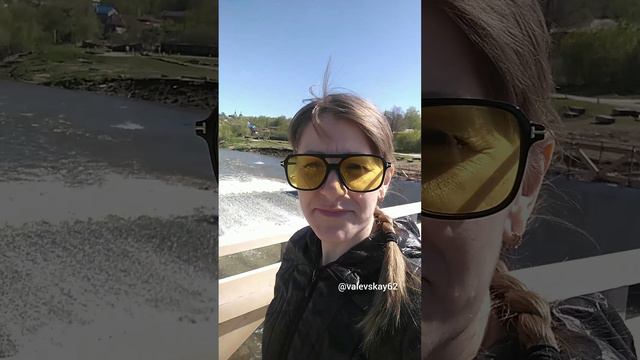 Работа наполняет твои карманы, а путешествия – твою душу