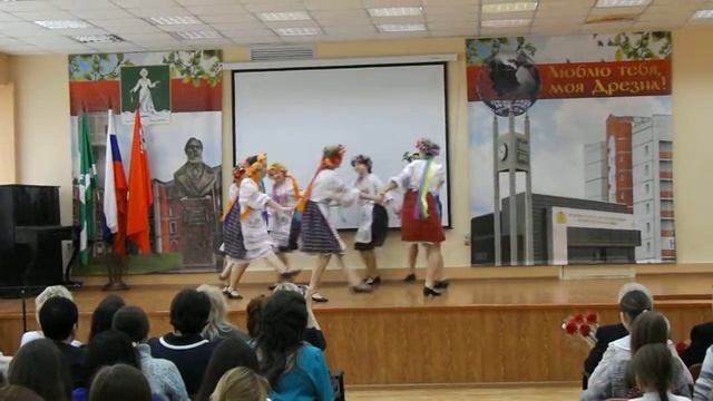 Украинский танец. Первое выступление 7.03.2017 смотреть онлайн