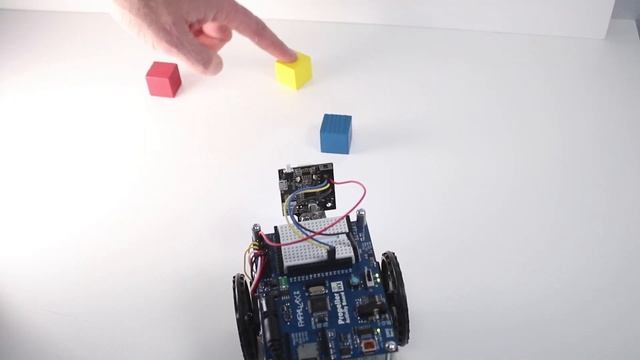 Pixy2 Camera on ActivityBot 360° Providing X-Axis Colored Object Tracking смотреть онлайн