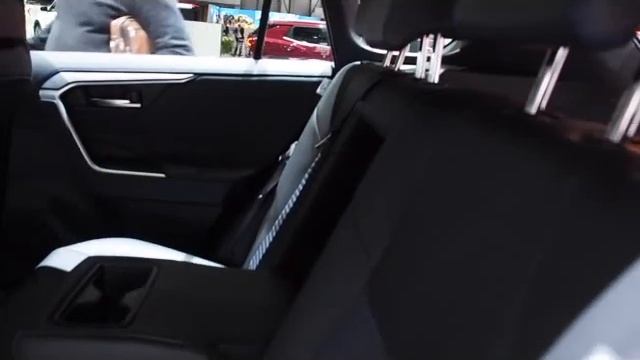 Suzuki Vitara Vs Toyota RAV4