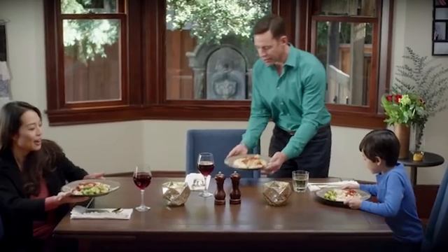 КРУТЫЕ ГАДЖЕТЫ ДЛЯ КУХНИ, КОТОРЫЕ НУЖНЫ КАЖДОМУ смотреть онлайн