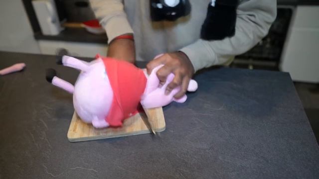 DIABOLOFEAT35 ET TWINNER MANGE LA CORPS DE PEPPA PIG.EXE DANS LA VRAIE VIE ! смотреть онлайн