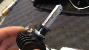 Nissan Almera Classic диодные линзы bi-led установка линз ремонт фар