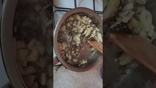 ЯЙИЧНЫЙ ОМЛЕТ С ФАРШОМ ! ОЧЕНЬ ВКУСНЫЙ ОМЛЕТ С ФАРШОМ ! смотреть онлайн