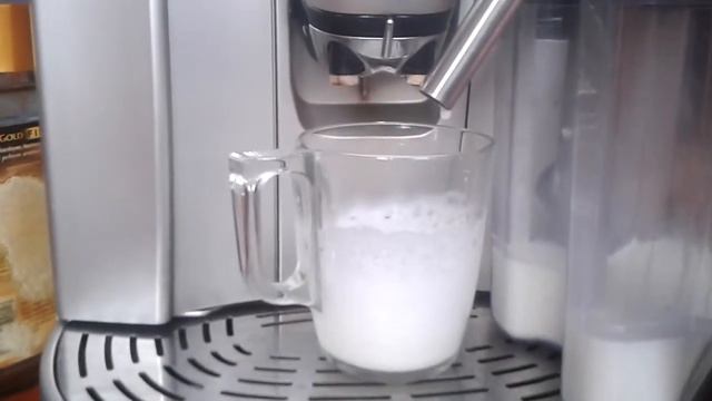 Delonghi Magnifica Pronto cappuccino смотреть онлайн
