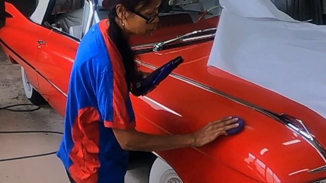 ฉันซ่อมรถช่วงล็อกดาวน์ #83 วิธีแว็กซ์รถ 1959 Cadillac [subtitles] ? #คนไทยในต่างแดน #ซ่อมรถ #แว็กซ์ смотреть онлайн