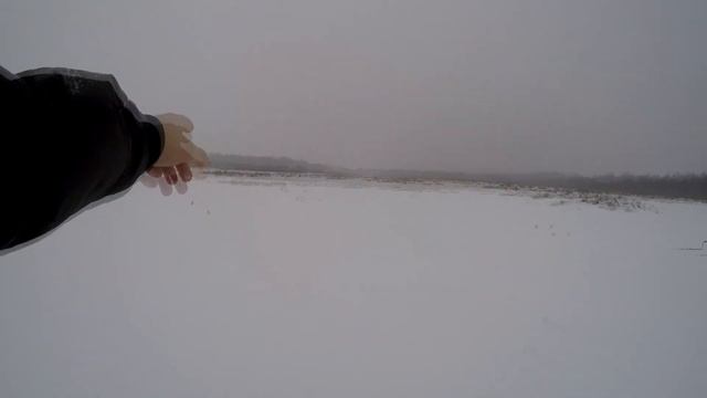 Начальник вызвал на рыбалку! Ловим КОРОЛЕВСКОГО ерша в палатке, ставим жерлицы! смотреть онлайн