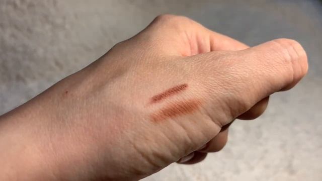 Обзор карандашей для губ от Vivien Sabo