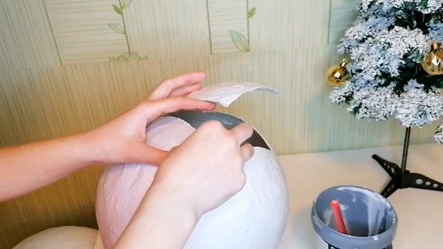 КИНДЕР СЮРПРИЗ ИЗ ПАПЬЕ-МАШЕ СВОИМИ РУКАМИ смотреть онлайн