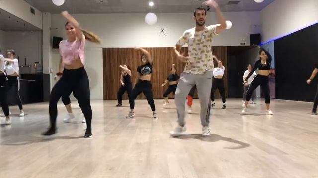 Roger & Arismel - Clases de Baile - Bailes de Salón, Salsa, Bachata, Latin Fusion смотреть онлайн