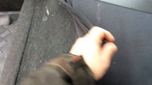 Не откидывается спинка заднего сиденья Тойота Королла '08