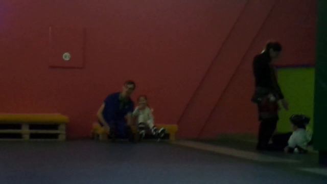 Посленовогодняя веселуха с дочкой в ДРЦ Детская Планета 03.01.2017 смотреть онлайн