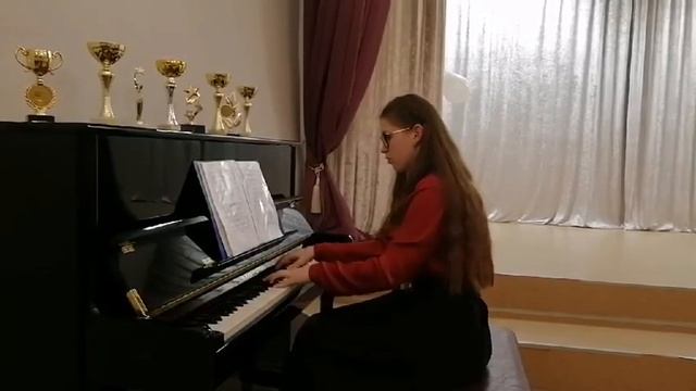 Музицирование...Юрий Весняк Танго " Прости" исполняет Учеватова Ульяна смотреть онлайн