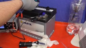 ПЕРЕМЕШАЙ ЭЛЕКТРОЛИТ В АККУМУЛЯТОРЕ АВТОМОБИЛЯ! Стратификация электролита.