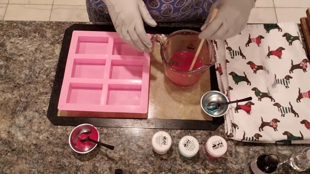 Melt and Pour Soap Making Holiday Making Your Own Soap Mold MP Soap смотреть онлайн