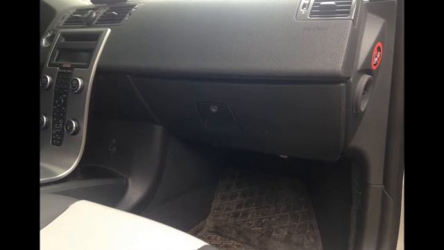 Volvo V50, Glove Box Removal смотреть онлайн