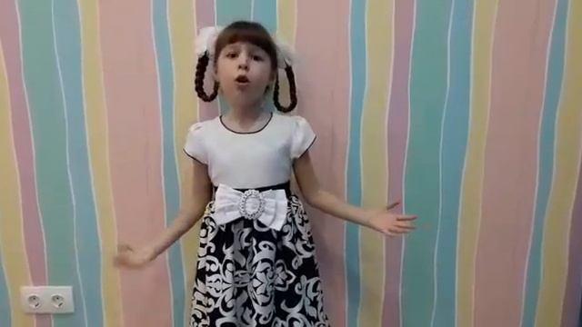 Галимова Амина исполняет произведение Корнея Чуковского МУХА-ЦОКОТУХА. смотреть онлайн