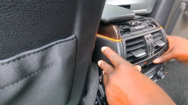 BMW X5 e70ambient light upgrade center console (part 3)