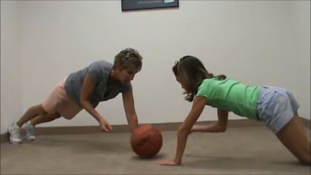 Family Fitness Fun for Homeschool - Partner Roll смотреть онлайн