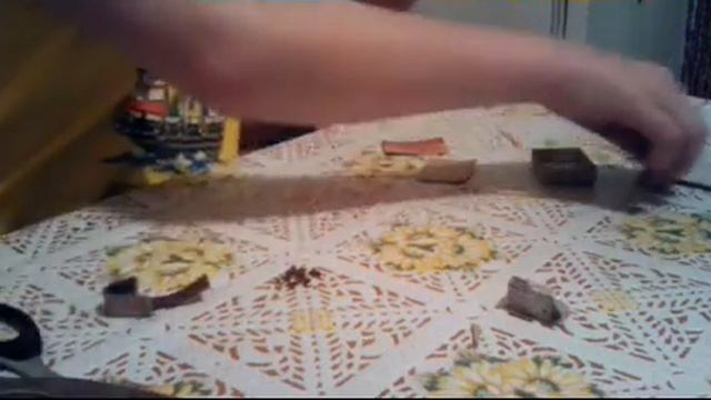 Делаем со спички бомбу