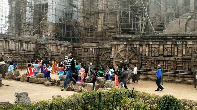 The Scenic beauty of konark Temple!! Historic place. In UNESCO List смотреть онлайн