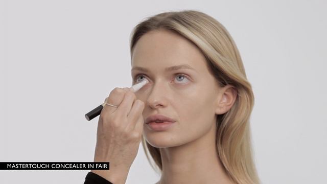 MAX FACTOR AUSTRALIA x VOGUE AUSTRALIA | TUTORIAL WITH LIZ KELSH | INVISIBLE CONTOURING смотреть онлайн