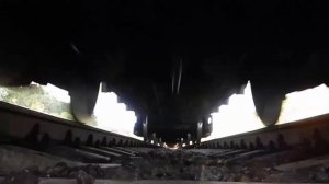 Камера под грузовой поезд, телефон под рельсы под поезд. "Положил телефон под грузовой поезд.