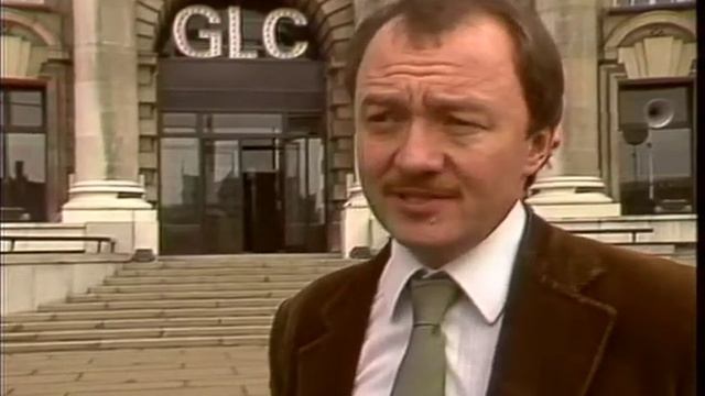 Ken Livingstone on the recession and multi-national companies | Thames News смотреть онлайн