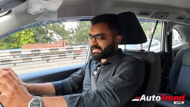 Toyota Innova Hycross Petrol Non Hybrid Drive Review in தமிழ் #AutoTrendTamil смотреть онлайн