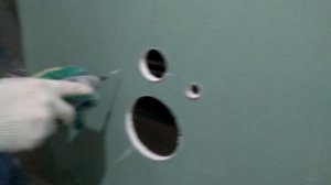 Отверстия в гипсокартоне просто и быстро