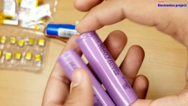 Science Project में सबसे ज्यादा इस्तेमाल होने वाली battery || Air pods battery@Electronicsproject99 смотреть онлайн