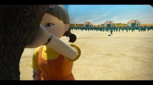 Игры в кальмара - первая игра "Зелёный цвет-красный цвет"