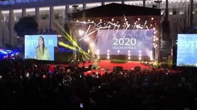 Elhaida Dani- Kenge Moj Live смотреть онлайн